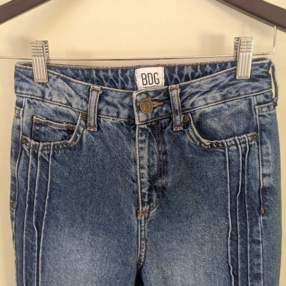 BDG Mom  Pintuck Jeans w24 - Picture 7 of 13